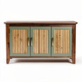 Credenza in legno con porte a doghe verde e finitura marrone 150 x 50 x 75cm